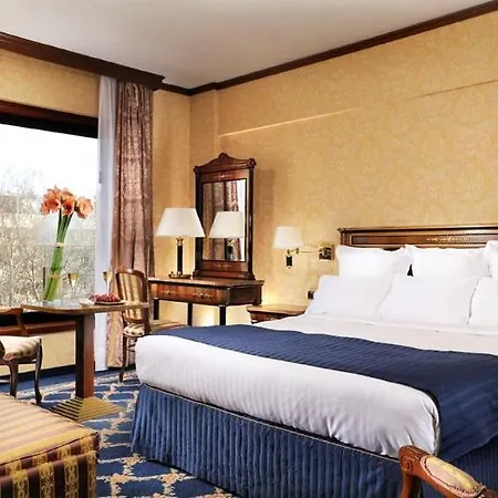 Hotell Marriott 4*