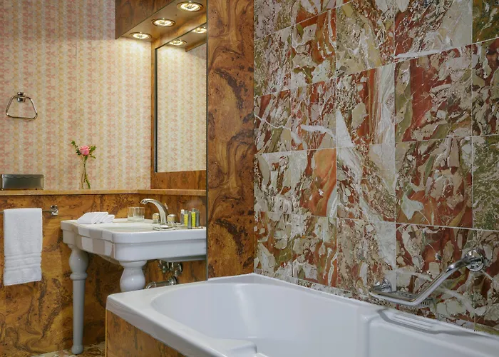 ホテル マリオット 4*